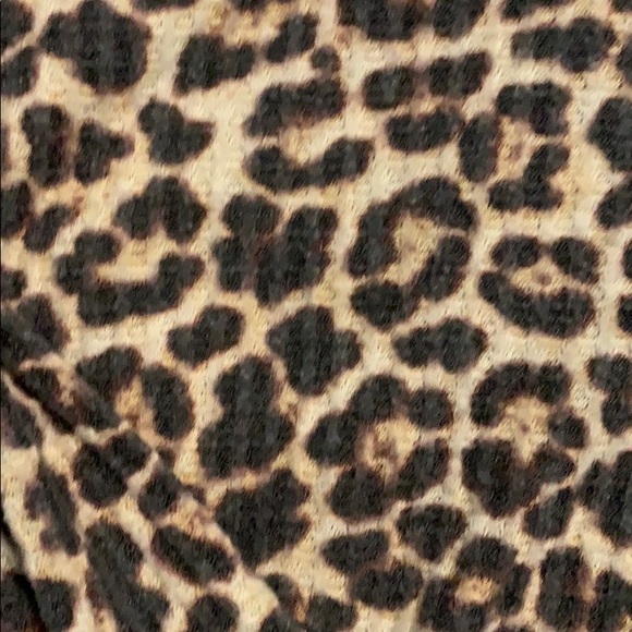 Leopard with criss cross chest (Size Small) - Picture 2 of 2